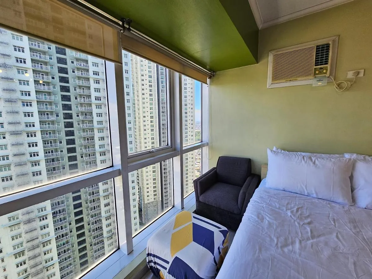 South Of Market Near High Street Bgc Classy & Stylish Studio, Central Location With City View Manila Apartment